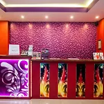 Reddoorz Near Hawaii Water Park