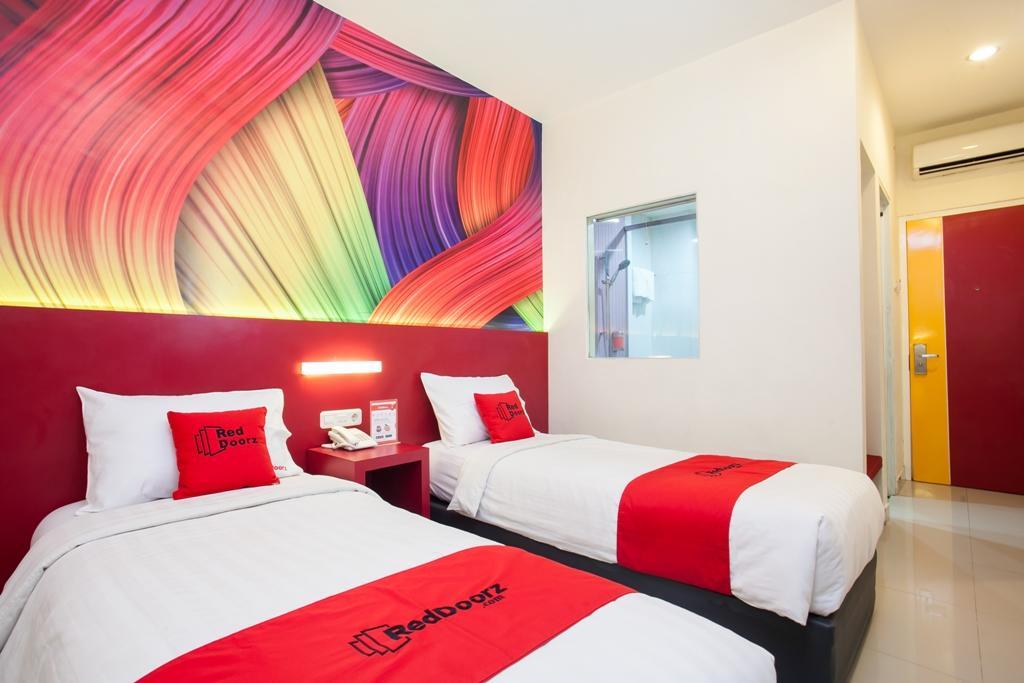 Hotel Reddoorz Near Hawaii Water Park 3*