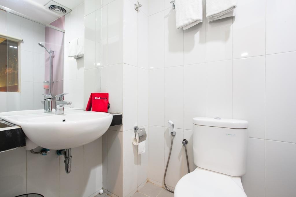 Reddoorz Near Hawaii Water Park 3* Malang